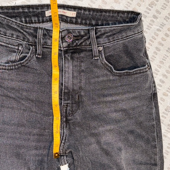 Levi’s 721 Ripped Knees High Rise Skinny - Distressed Washed Black - Size 27 - Picture 7 of 10